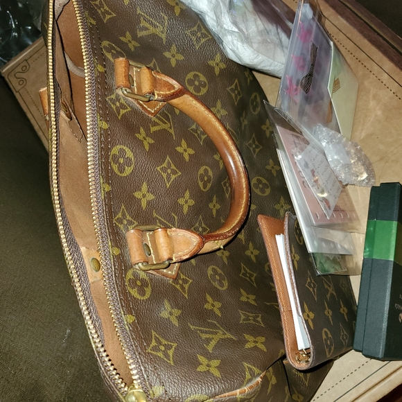 Authentic Louis Vuitton Vintage Speedy 30 bag - Picture 7 of 16